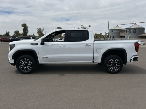 Used 2025 GMC Sierra 1500 AT4 w/ AT4 Premium Package image 5