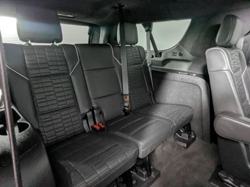 Used 2022 Cadillac Escalade ESV Sport Platinum AWD/4WD image 24