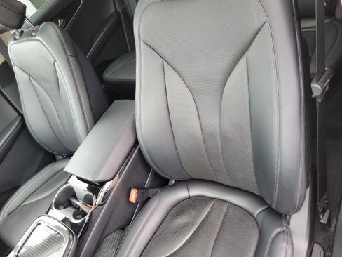 Certified 2023 Lincoln Nautilus Reserve image 28