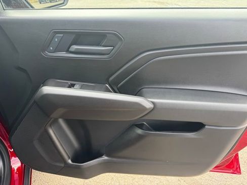 Used 2025 Chevrolet Colorado Trail Boss image 13