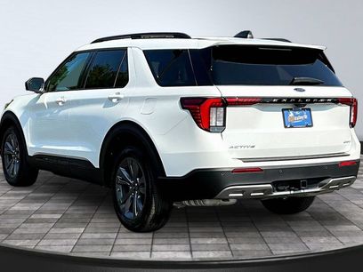 New 2026 Ford Explorer Active w/ Active Comfort Package