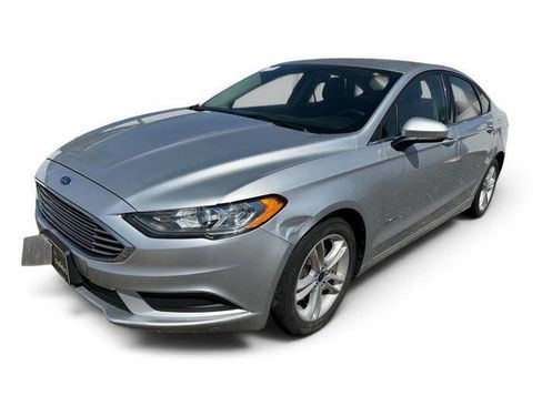 Used 2018 Ford Fusion SE image 1