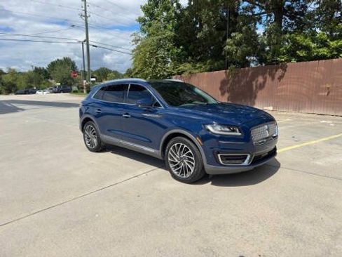 Used 2019 Lincoln Nautilus Reserve AWD/4WD image 3