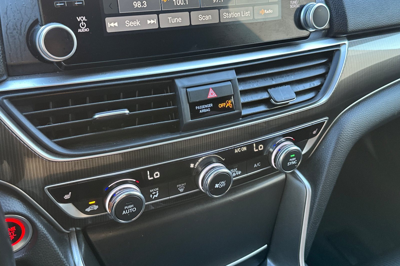 Used 2019 Honda Accord Sport image 27