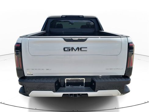 New 2025 GMC Sierra EV Denali image 5