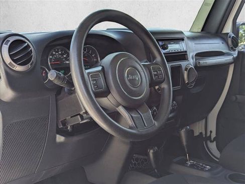 Used 2016 Jeep Wrangler Unlimited Sport w/ Max Tow Package AWD/4WD image 10