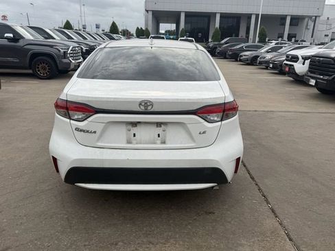 Used 2021 Toyota Corolla LE FWD image 6