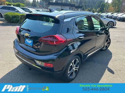Used 2017 Chevrolet Bolt Premier w/ Driver Confidence II Package FWD image 7
