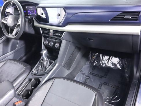 Used 2023 Volkswagen Taos SE w/ Panoramic Sunroof Package AWD/4WD image 43