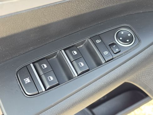 Used 2023 Kia Forte LXS FWD image 22