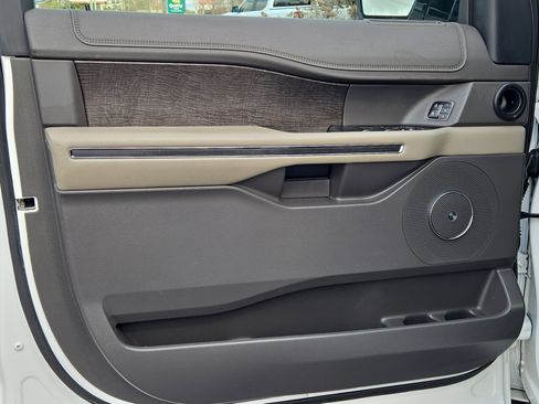 Used 2020 Ford Expedition Max Limited w/ Equipment Group 301A image 23