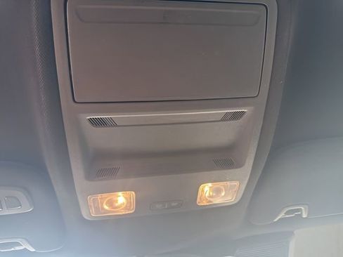 Used 2024 Ford Mustang GT Premium image 27