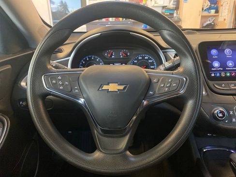 Used 2023 Chevrolet Malibu LT FWD image 37
