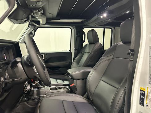 New 2026 Jeep Wrangler Sahara image 15