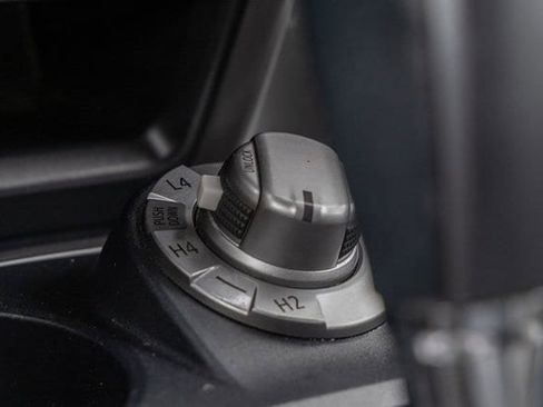 Used 2019 Toyota 4Runner SR5 Premium image 23