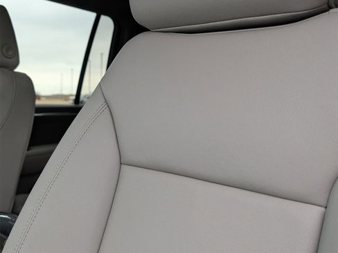 New 2026 Chevrolet Suburban LT w/ Comfort Package image 17