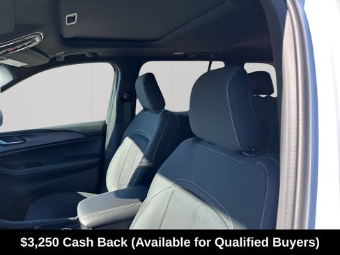 New 2025 Jeep Grand Cherokee Laredo X w/ Luxury Tech Group I RWD image 32