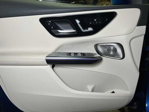 Certified 2025 Mercedes-Benz GLC 300 4MATIC image 21