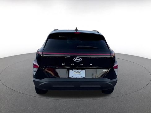 Used 2025 Hyundai Kona SEL image 12