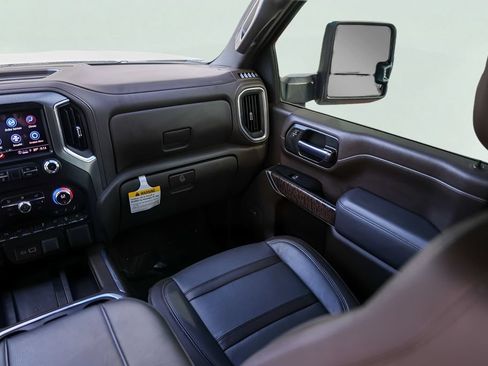 Used 2023 GMC Sierra 2500 Denali w/ Denali Ultimate Package AWD/4WD image 31