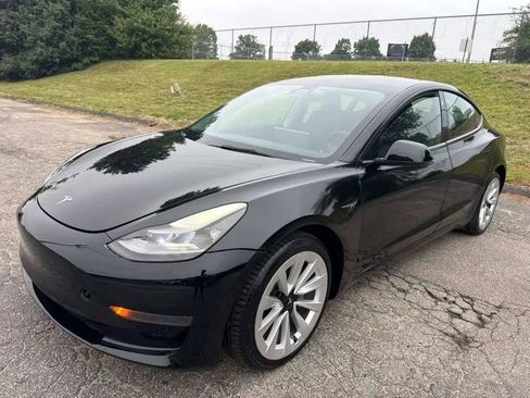 Used 2022 Tesla Model 3 RWD image 1