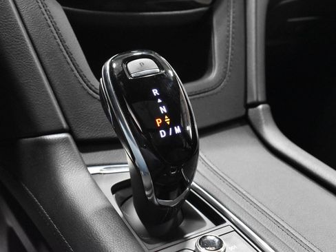 Certified 2025 Cadillac XT6 Sport w/ Technology Package AWD/4WD image 21