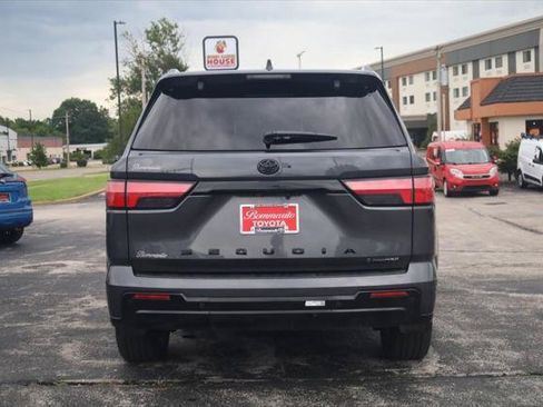 Certified 2025 Toyota Sequoia Platinum AWD/4WD image 5