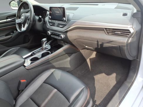 Used 2023 Nissan Altima 2.5 SR image 8