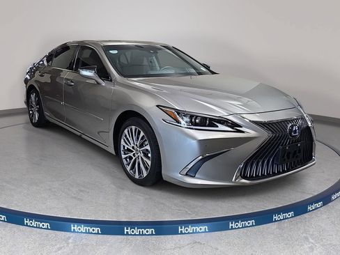 Used 2021 Lexus ES 300h w/ Premium Package FWD image 4