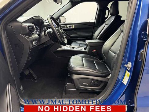 Used 2020 Ford Explorer XLT w/ Equipment Group 202A AWD/4WD image 12