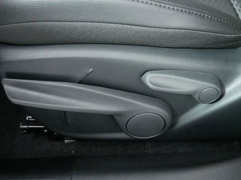 New 2025 Jeep Compass Latitude w/ Altitude Special Edition image 37