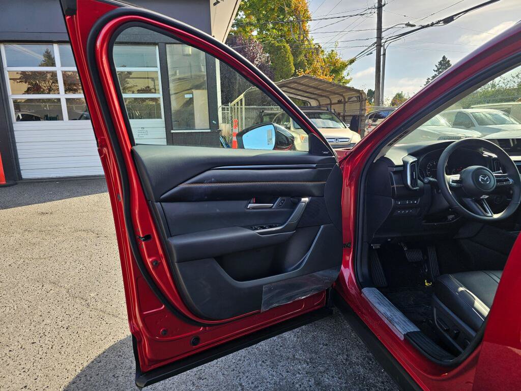 New 2026 MAZDA CX-50 AWD 2.5 Hybrid w/ Cargo Package image 18