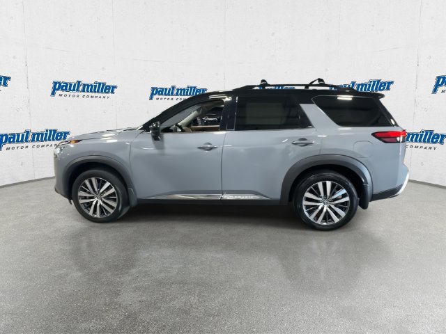 Used 2022 Nissan Pathfinder Platinum w/ Cargo Package AWD/4WD image 7