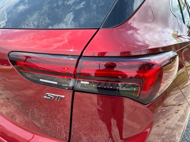 Used 2023 Buick Envision Preferred FWD image 14
