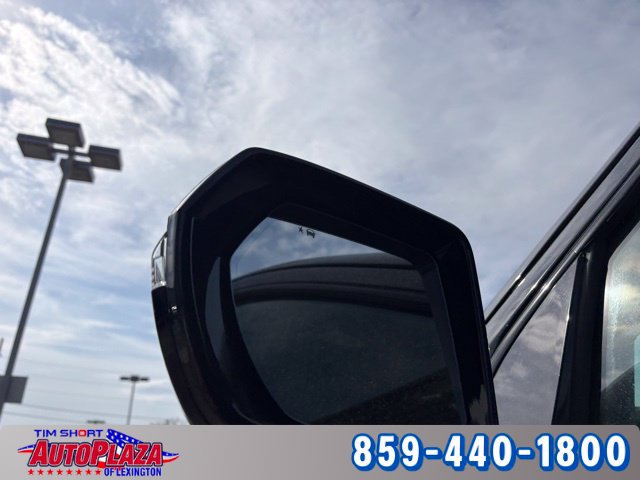 Used 2024 GMC Yukon AT4 w/ LPO, Floor Liner Package AWD/4WD image 14