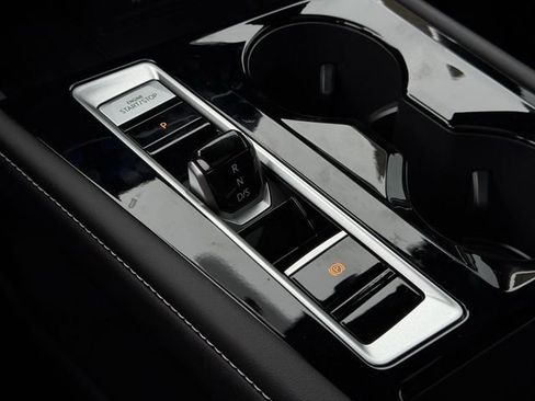 New 2026 Volkswagen Atlas Cross Sport SEL R-Line image 16