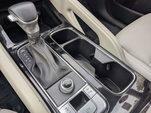 Used 2025 Kia Telluride S FWD image 21