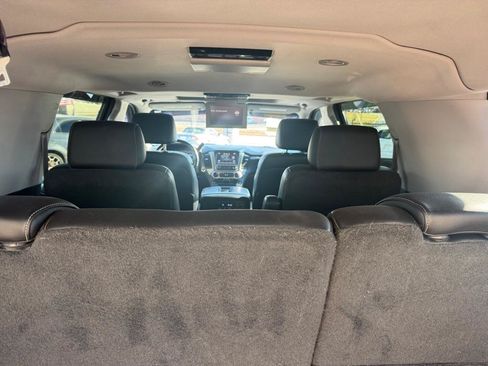 Used 2015 GMC Yukon XL SLT w/ Open Road Package AWD/4WD image 16