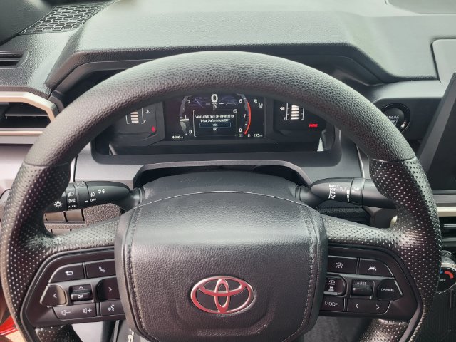 Used 2026 Toyota Tacoma SR5 AWD/4WD image 15
