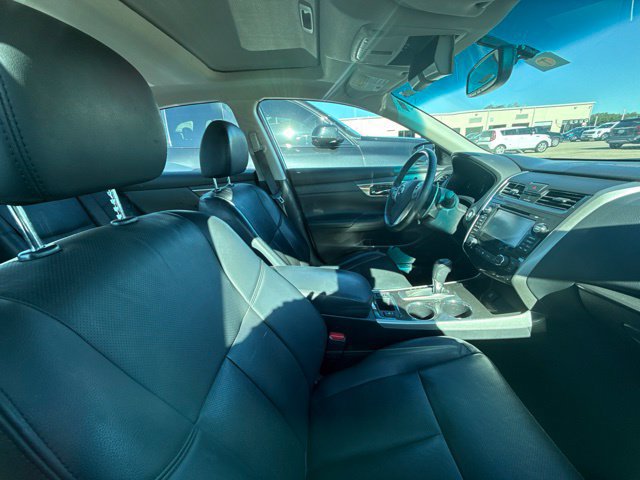 Used 2015 Nissan Altima 3.5 SL FWD image 5
