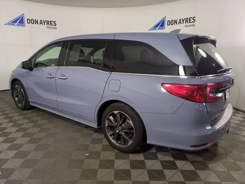 Used 2024 Honda Odyssey Elite image 4
