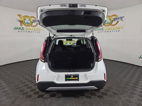 Used 2023 Kia Soul LX w/ LX Technology Package image 29
