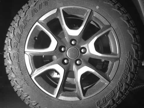 Used 2025 Jeep Compass Trailhawk image 15