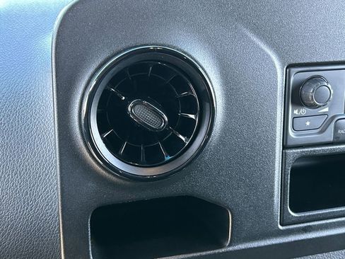 Used 2025 Mercedes-Benz Sprinter 2500 image 20