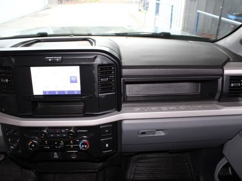 Used 2025 Ford F250 XL w/ XL Off-Road Package AWD/4WD image 25