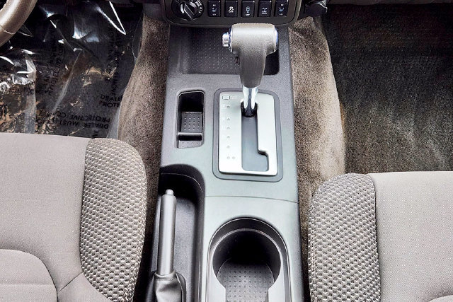Used 2018 Nissan Frontier PRO-4X AWD/4WD image 16