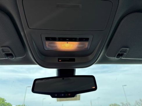 Used 2022 Chevrolet Colorado Z71 image 11