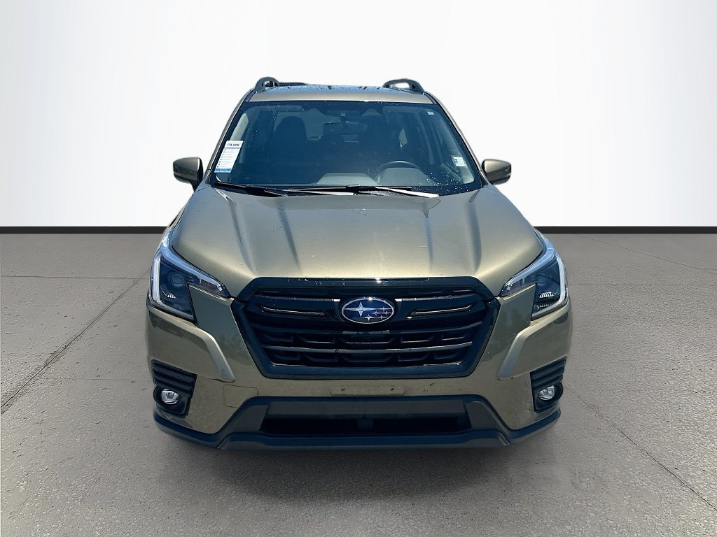 Used 2024 Subaru Forester Limited AWD/4WD image 2