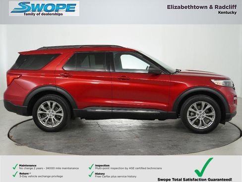 Used 2021 Ford Explorer XLT w/ Equipment Group 202A AWD/4WD image 2