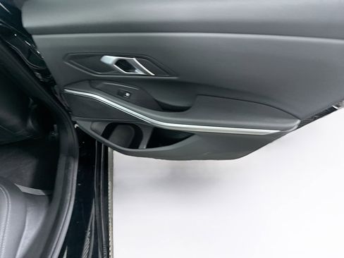 Used 2025 BMW 330i Sedan image 30